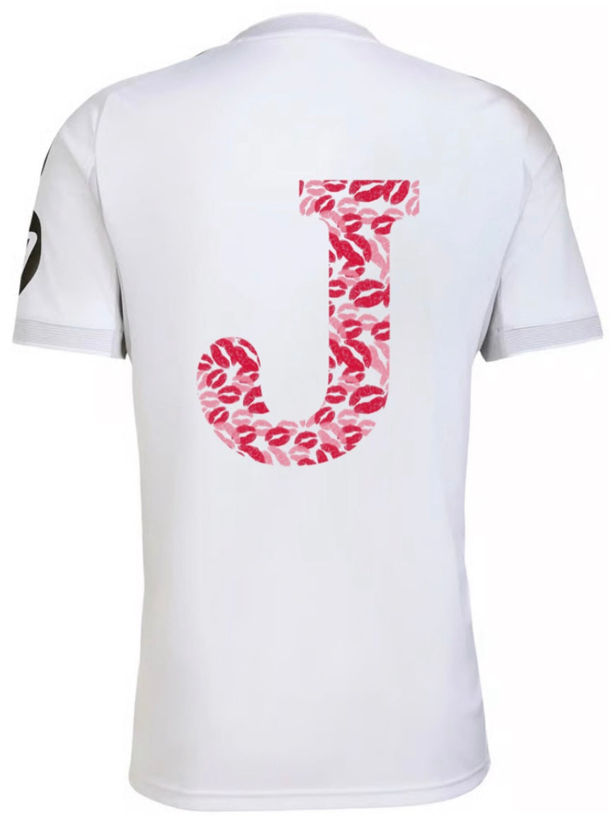 Real Madrid Edición San Valentin Inicial Con Besos