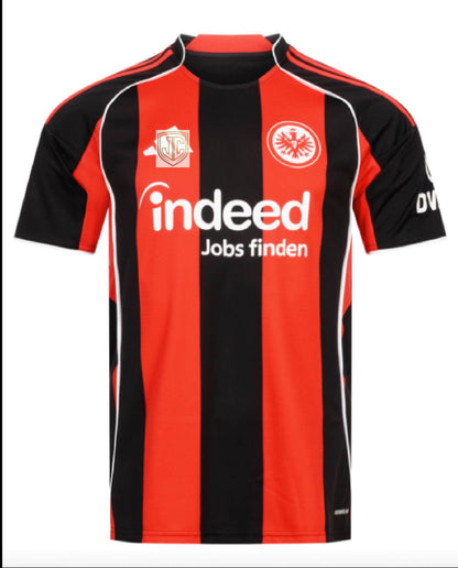 Kit domicile Eintracht Francfort 25-26