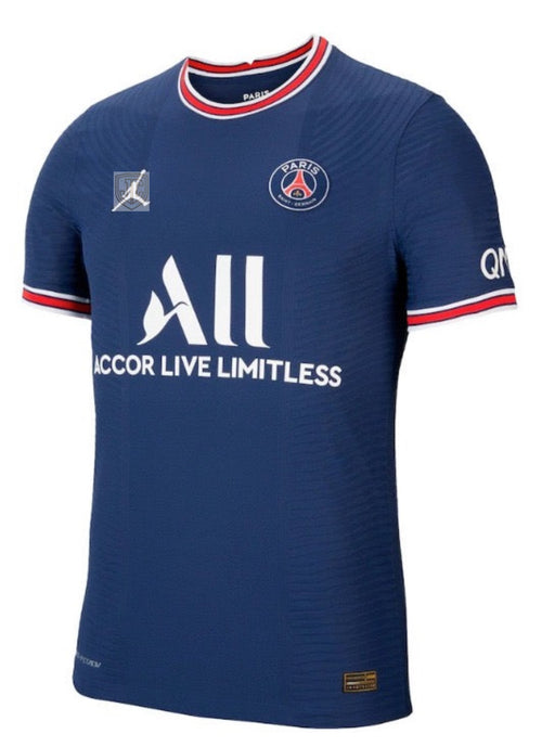 Paris Saint Germain 21-22 Primera
Equipación Retro
