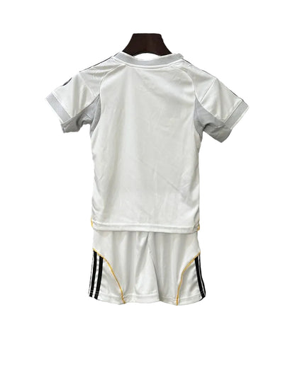 CONJUNTO NIÑO REAL MADRID PRIMERA EQUIPACIÓN 25/26