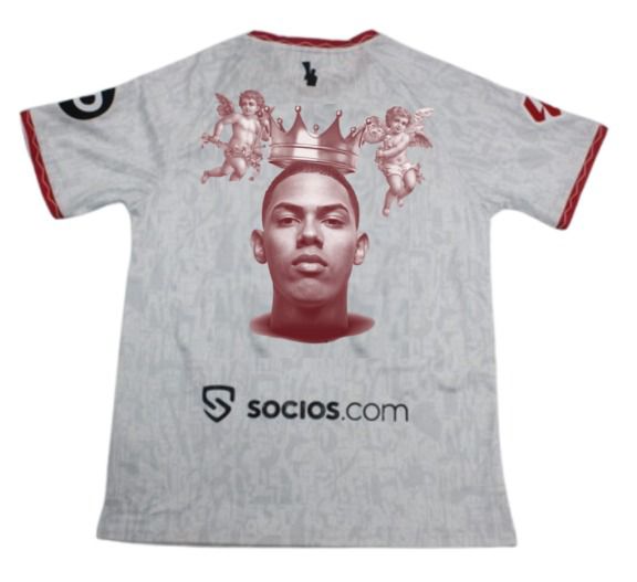 SEVILLA x MYKE TOWERS CAMISETA
